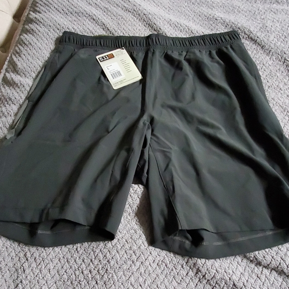 5.11 recon shorts
